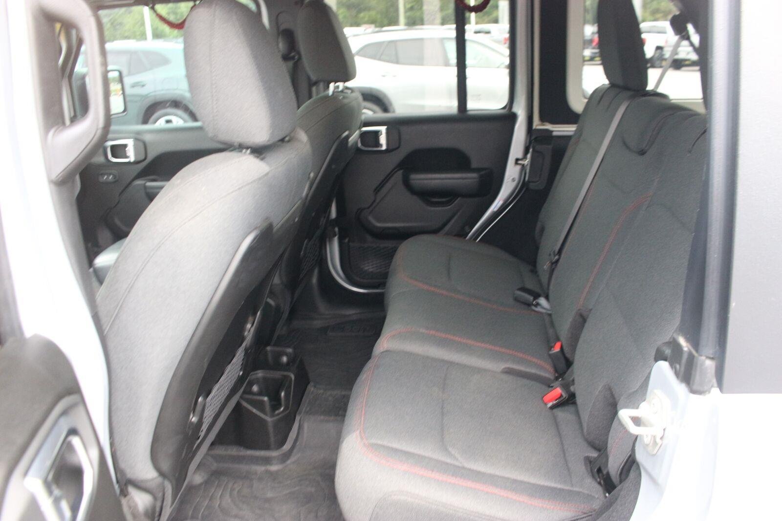 Used 2024 White Jeep Rubicon image 34