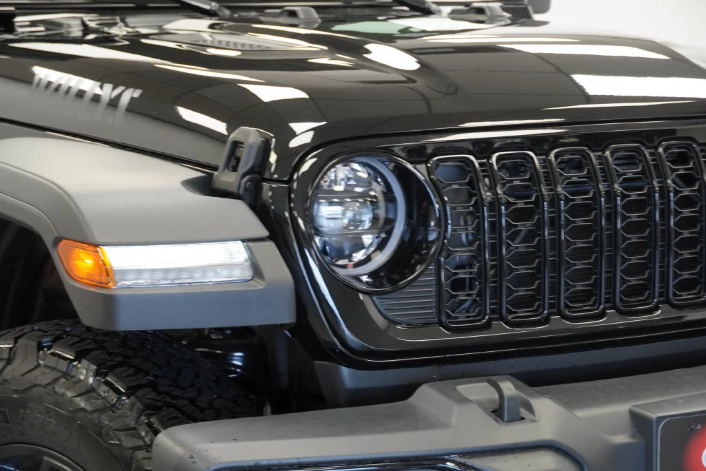 New 2027 Black Clear-Coat Exterior Paint Jeep Willys image 8