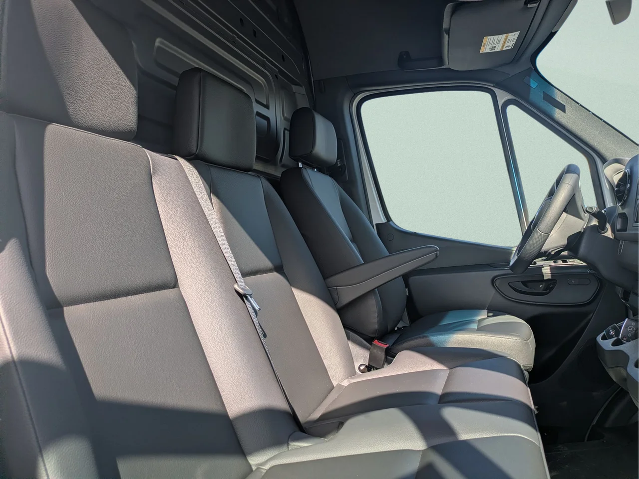 New 2026 Arctic White Mercedes-Benz Cargo 144 WB image 7
