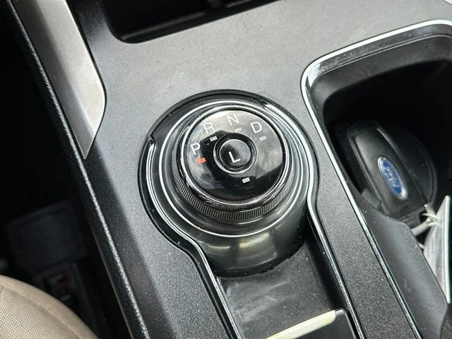 Used 2019 Ingot Silver Ford SE image 28