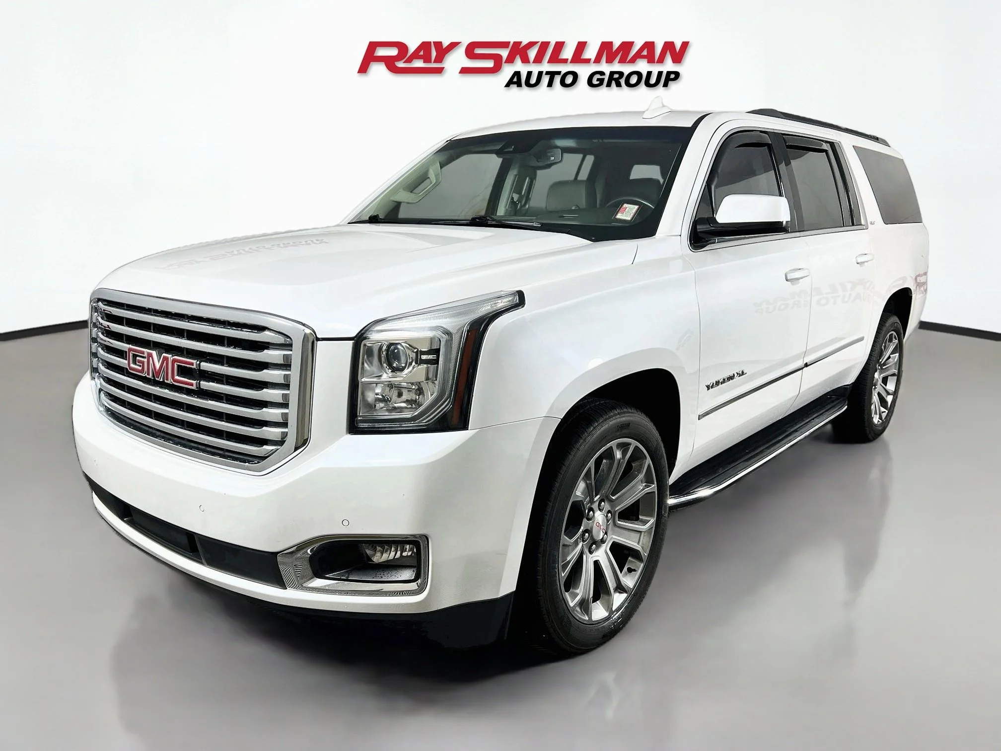 Used 2020 White Frost Tricoat GMC SLT image 3