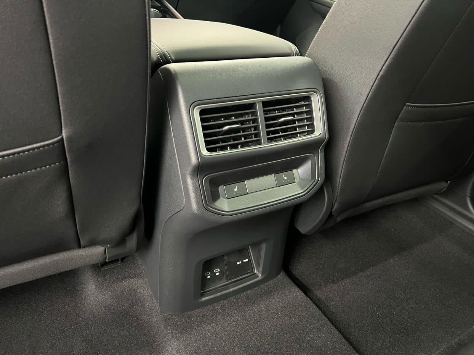 2026 Volkswagen Atlas Cross Sport SEL Premium R-LINE - Photo 31