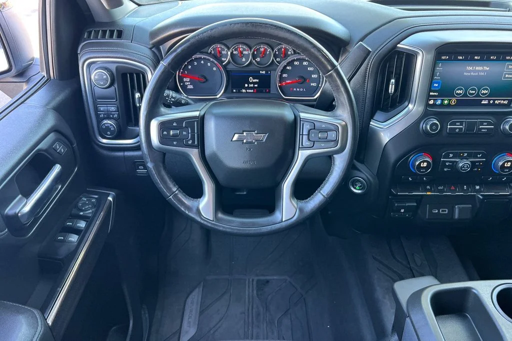 Used 2019 White Chevrolet RST image 17