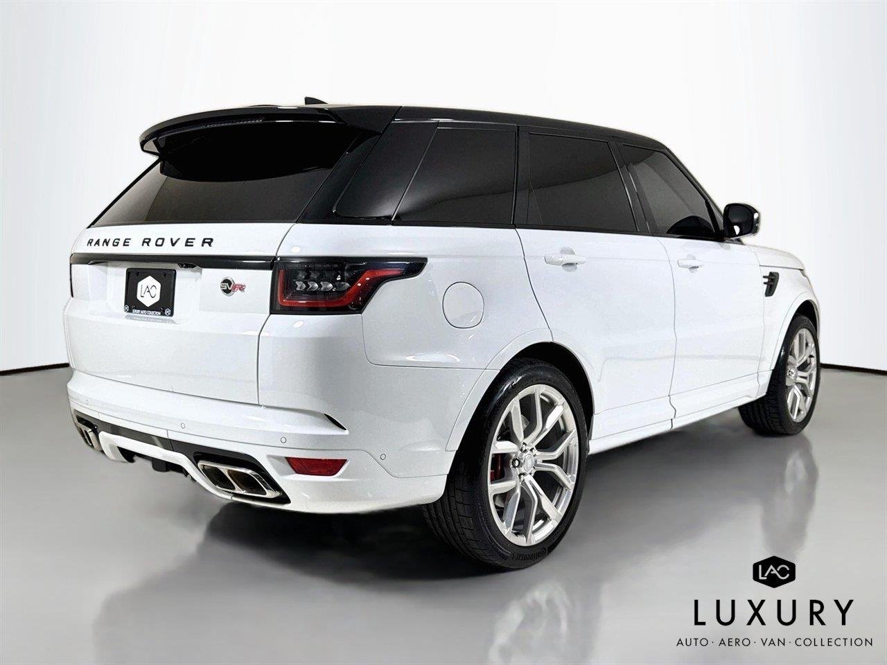 Used 2022 Fuji White Land Rover SVR image 6