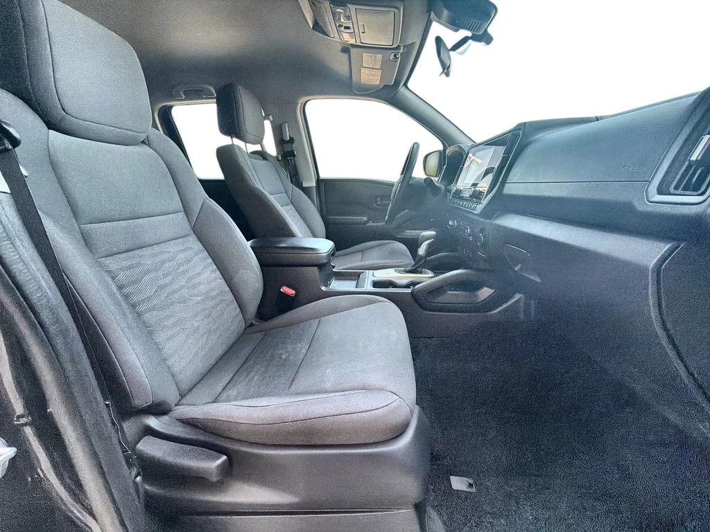 Used 2025 Black Nissan S image 29