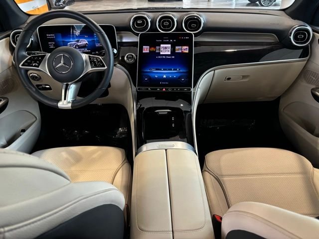 Used 2026 Blue Mercedes-Benz GLC 300 image 11