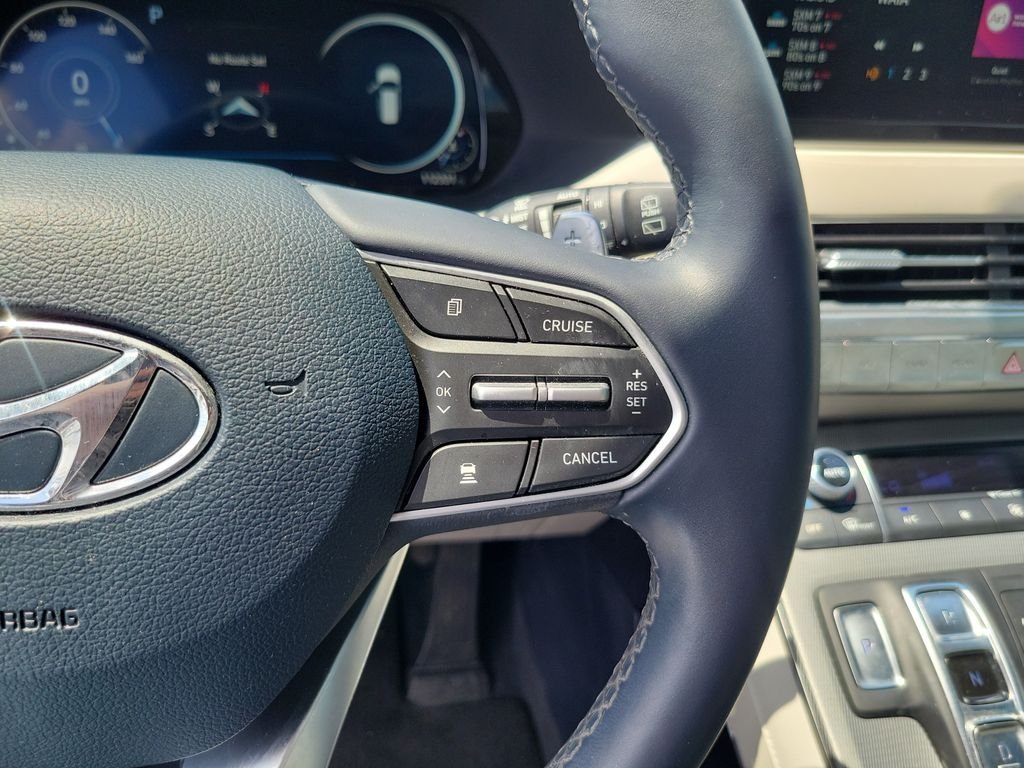 Used 2022 White Hyundai Limited image 20