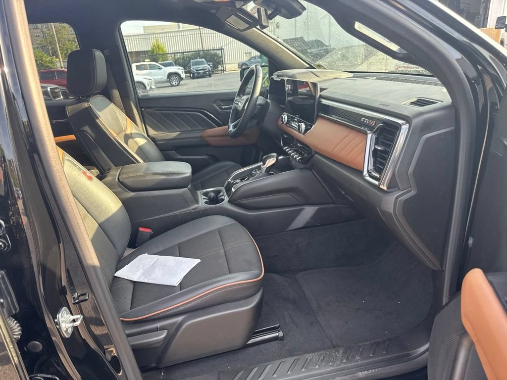 2024 GMC Canyon AT4 - Photo 19