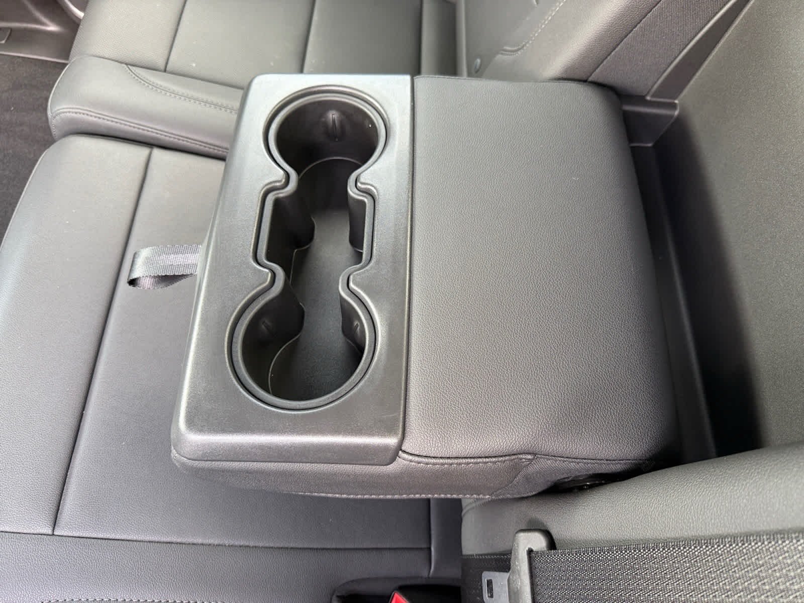 Used 2025 Summit White Chevrolet LTZ image 17