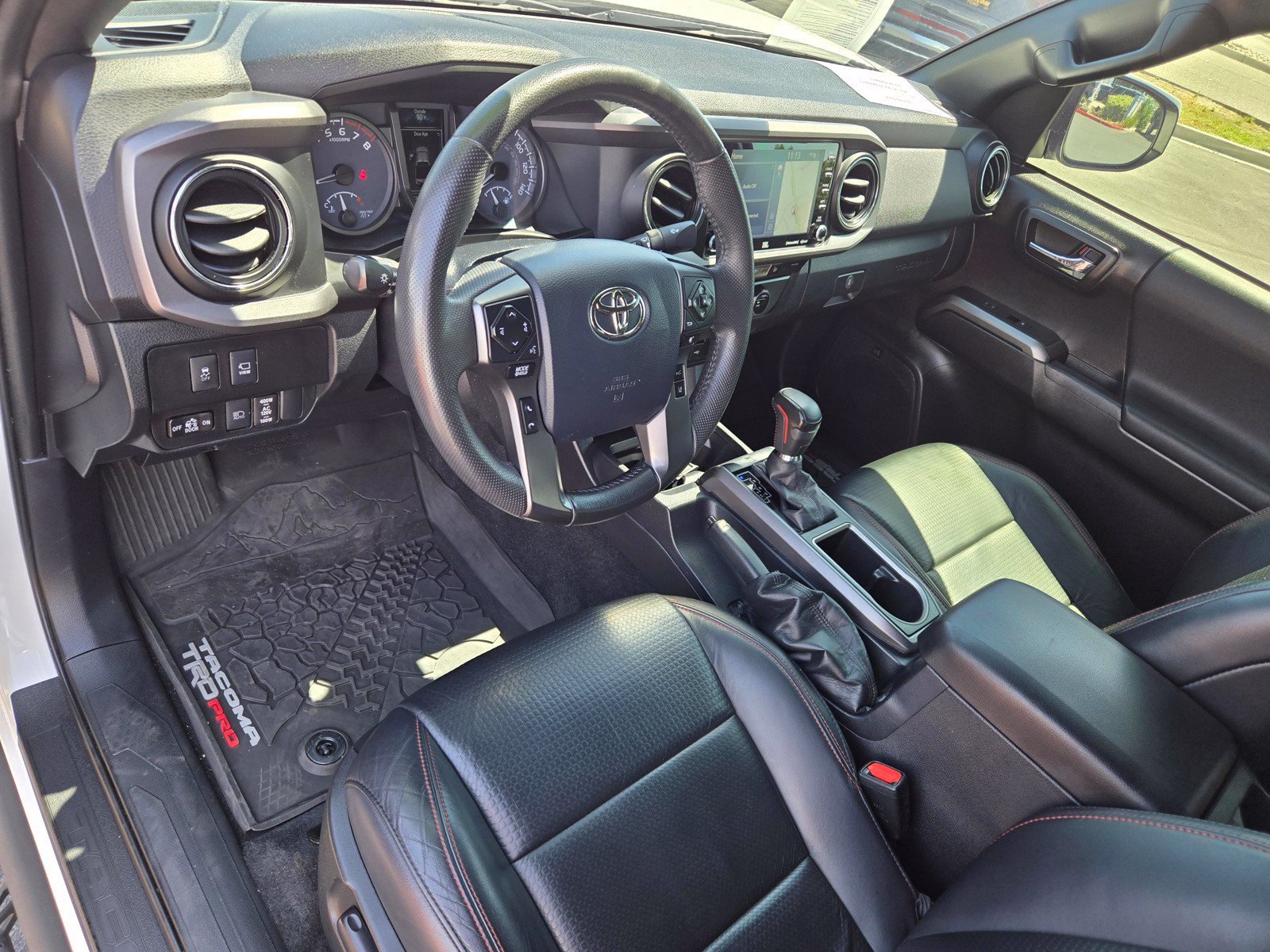Certified Used 2020 White Toyota  image 21