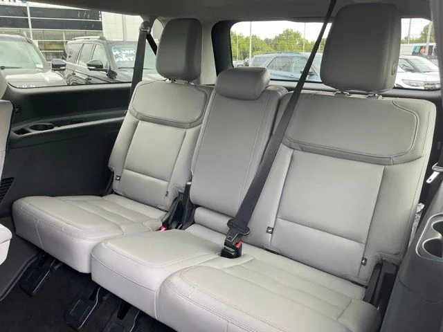 New 2026 Stone Blue Metallic Ford MAX Active image 25