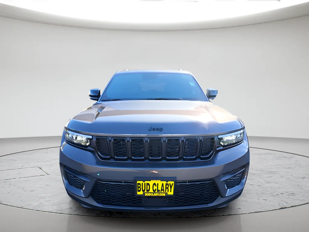 New 2025 Baltic Gray Metallic Clear-Coat Exterior Paint Jeep Altitude X image 8