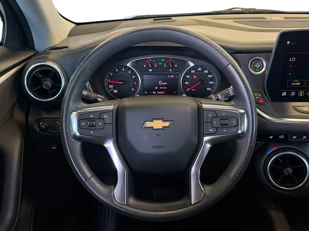 Used 2024 Black Chevrolet 2LT image 17