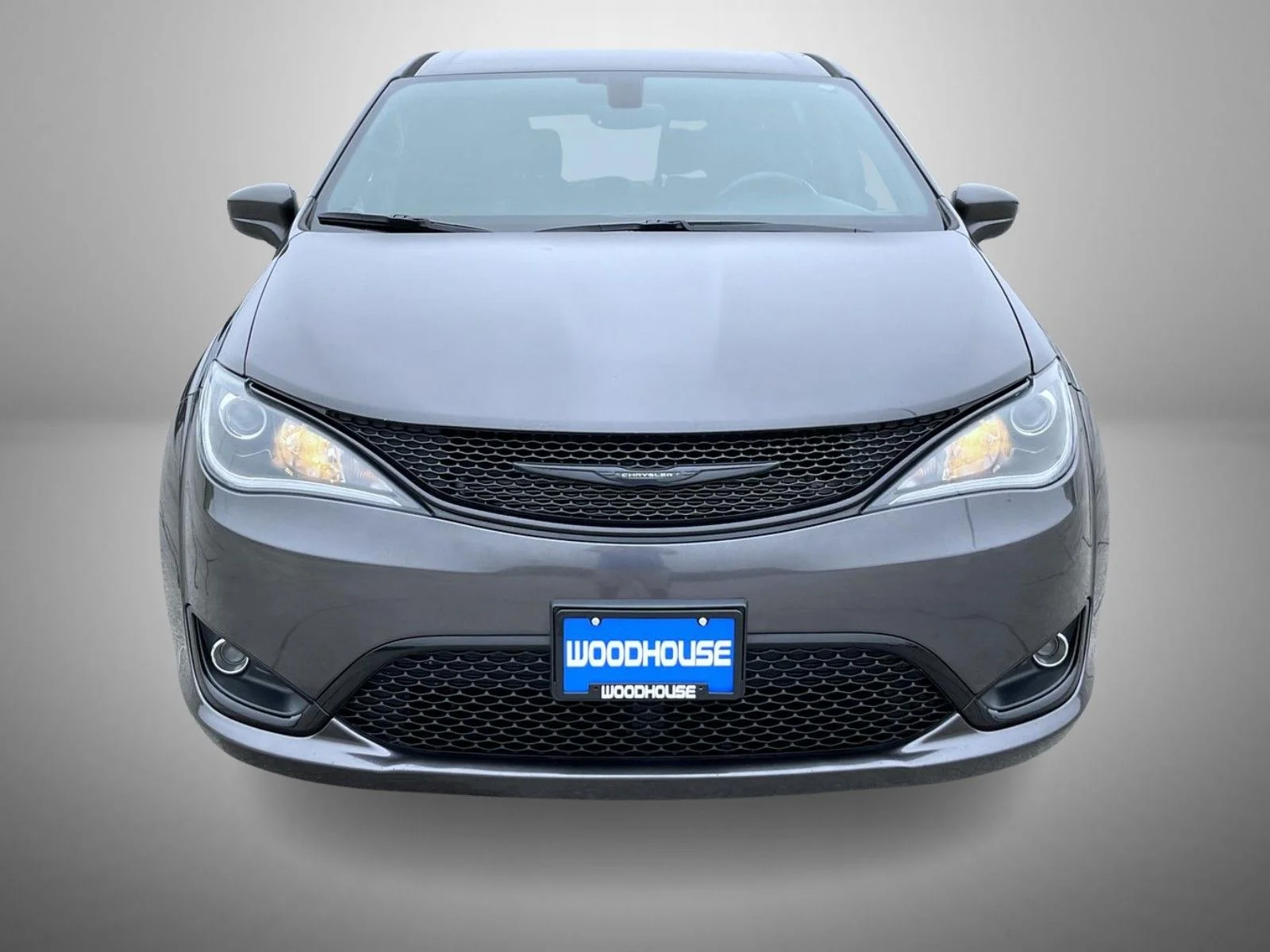 Used 2019 Gray Chrysler Touring Plus image 2