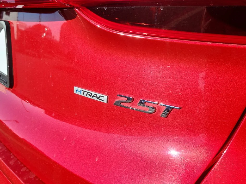 Used 2022 Red Hyundai Calligraphy image 13
