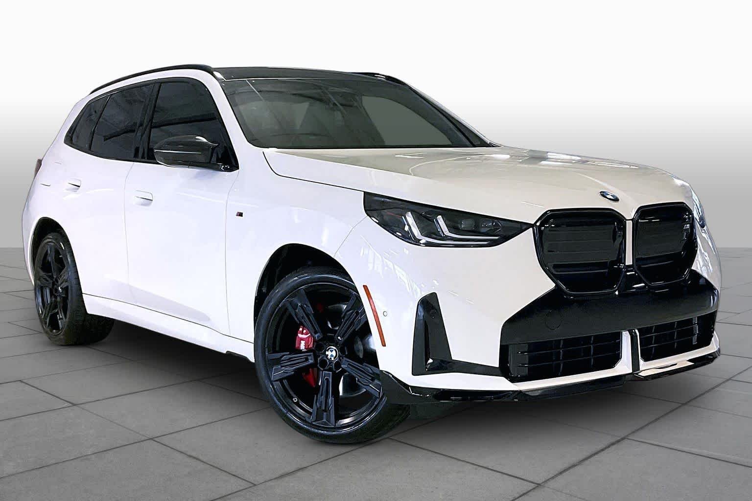 New 2026 Alpine White BMW M50 xDrive image 2