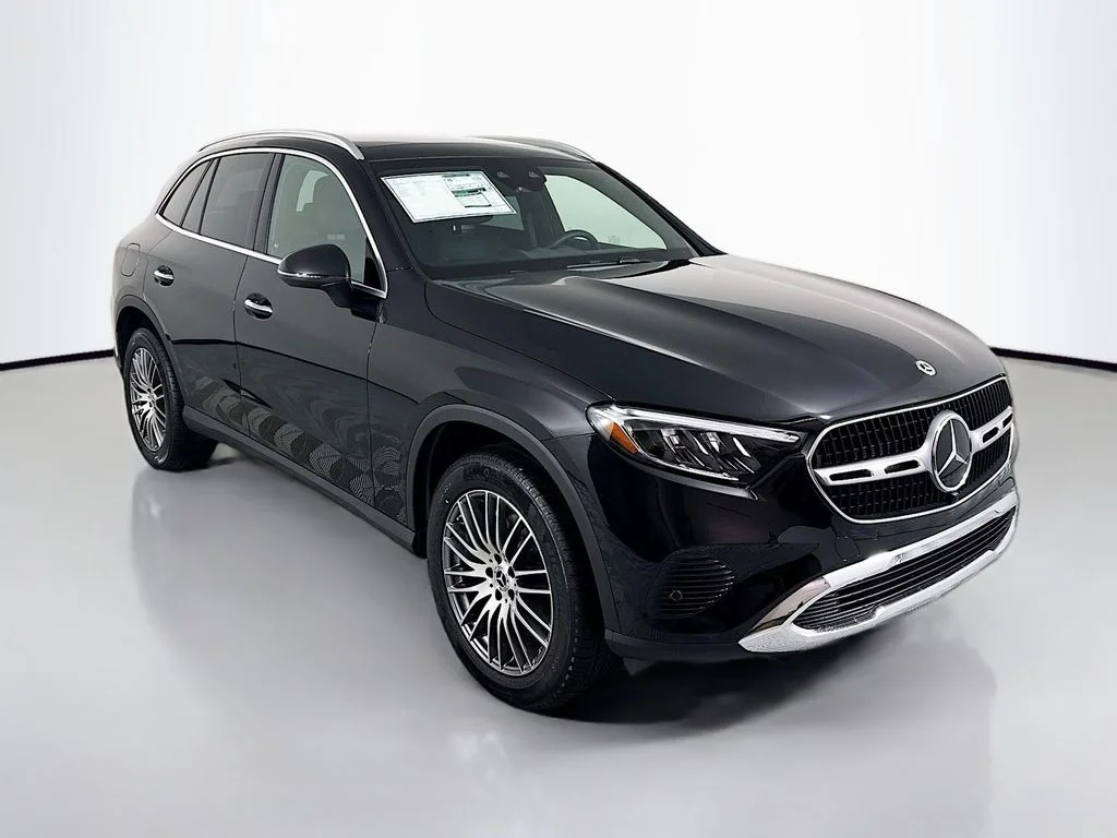 New 2026 Obsidian Black Metallic Mercedes-Benz GLC 300 image 7