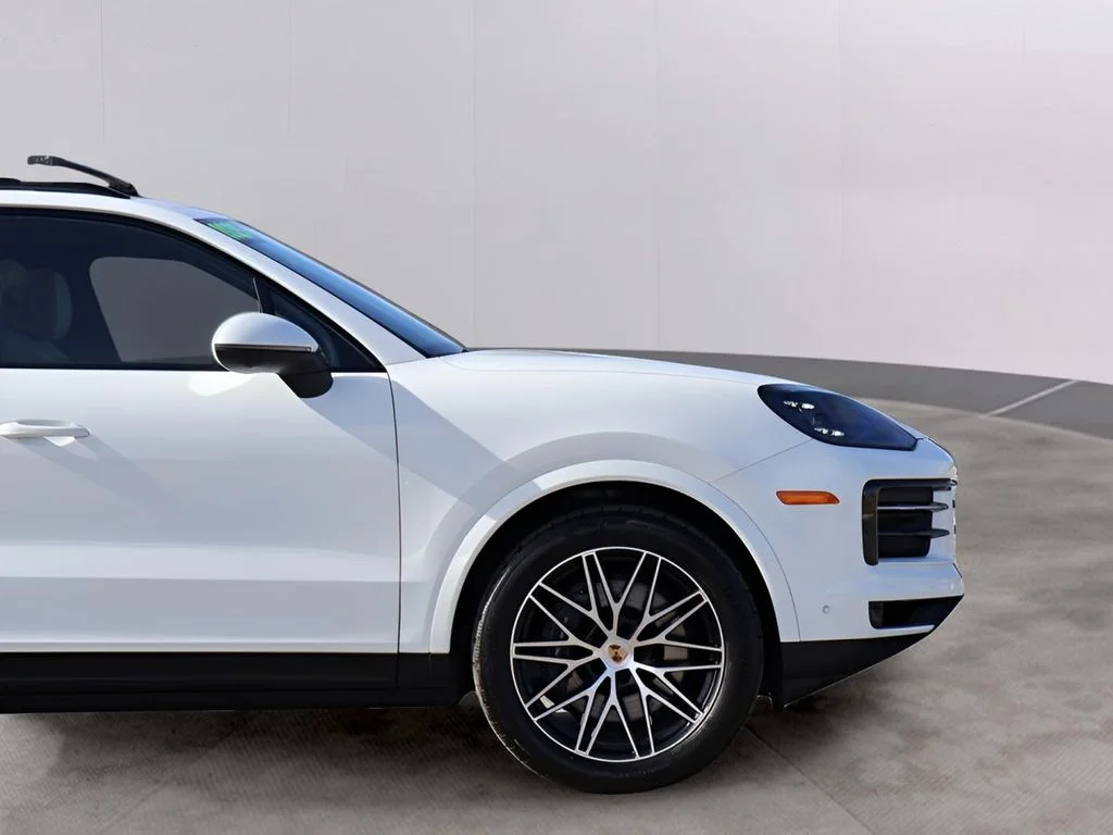 Used 2025 White Porsche  image 10