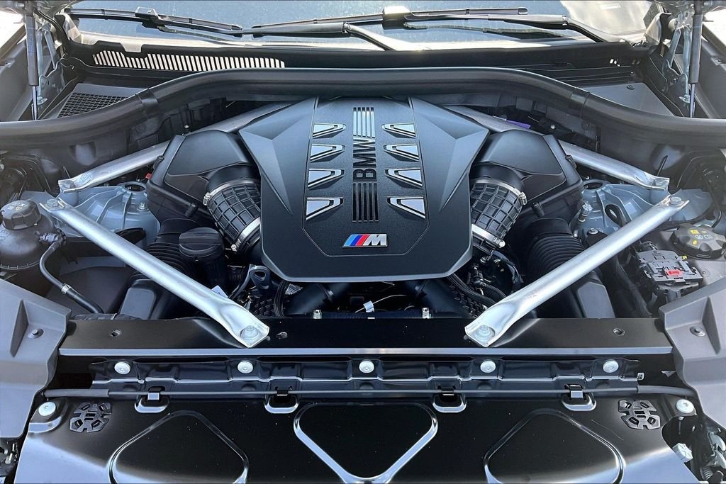 New 2027 Gray BMW M60i image 9
