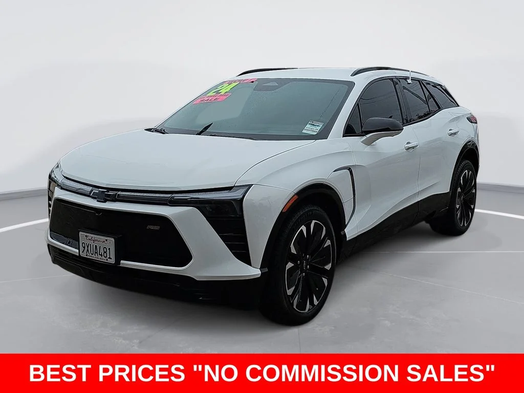 Used 2024 White Chevrolet RS image 7