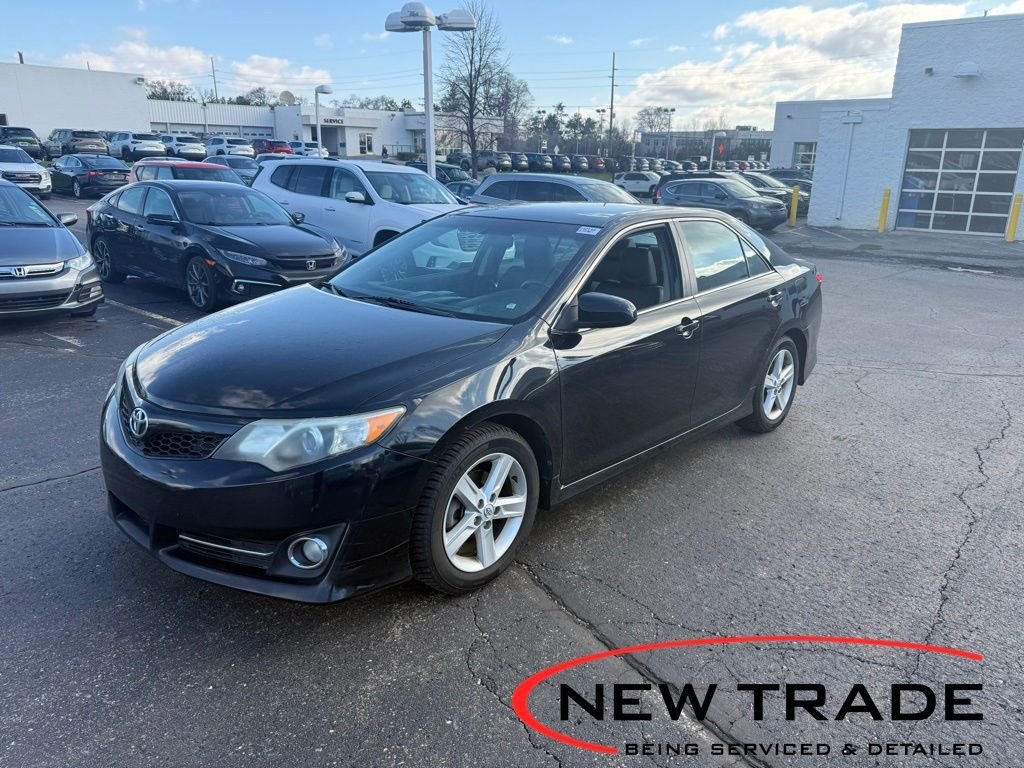 2014 Toyota Camry SE
