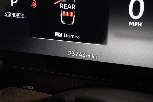 Used 2025 Gray Nissan SR image 15