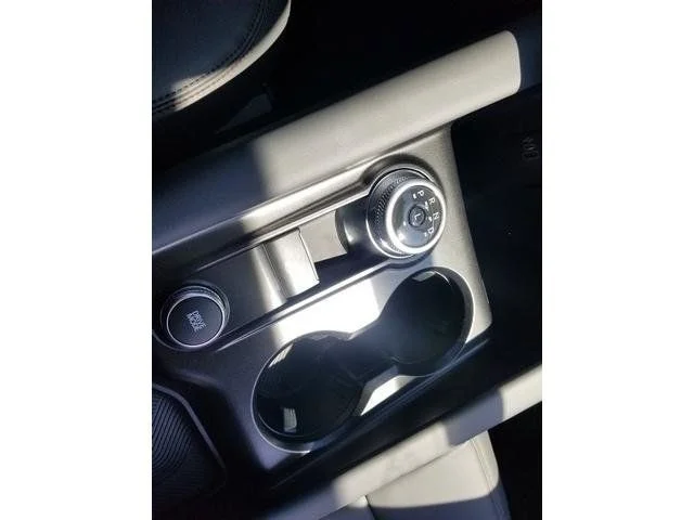 New 2026 Space White Metallic Ford Active image 18