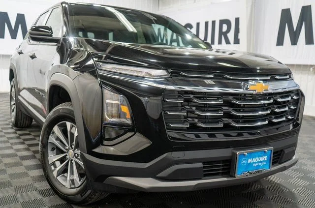New 2027 Mosaic Black Metallic Chevrolet LT image 1