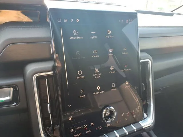 Used 2025 Onyx Black GMC Denali image 19