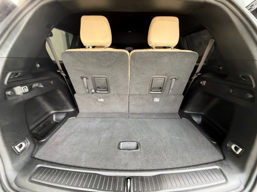 Used 2023 Gray Jeep Limited image 19