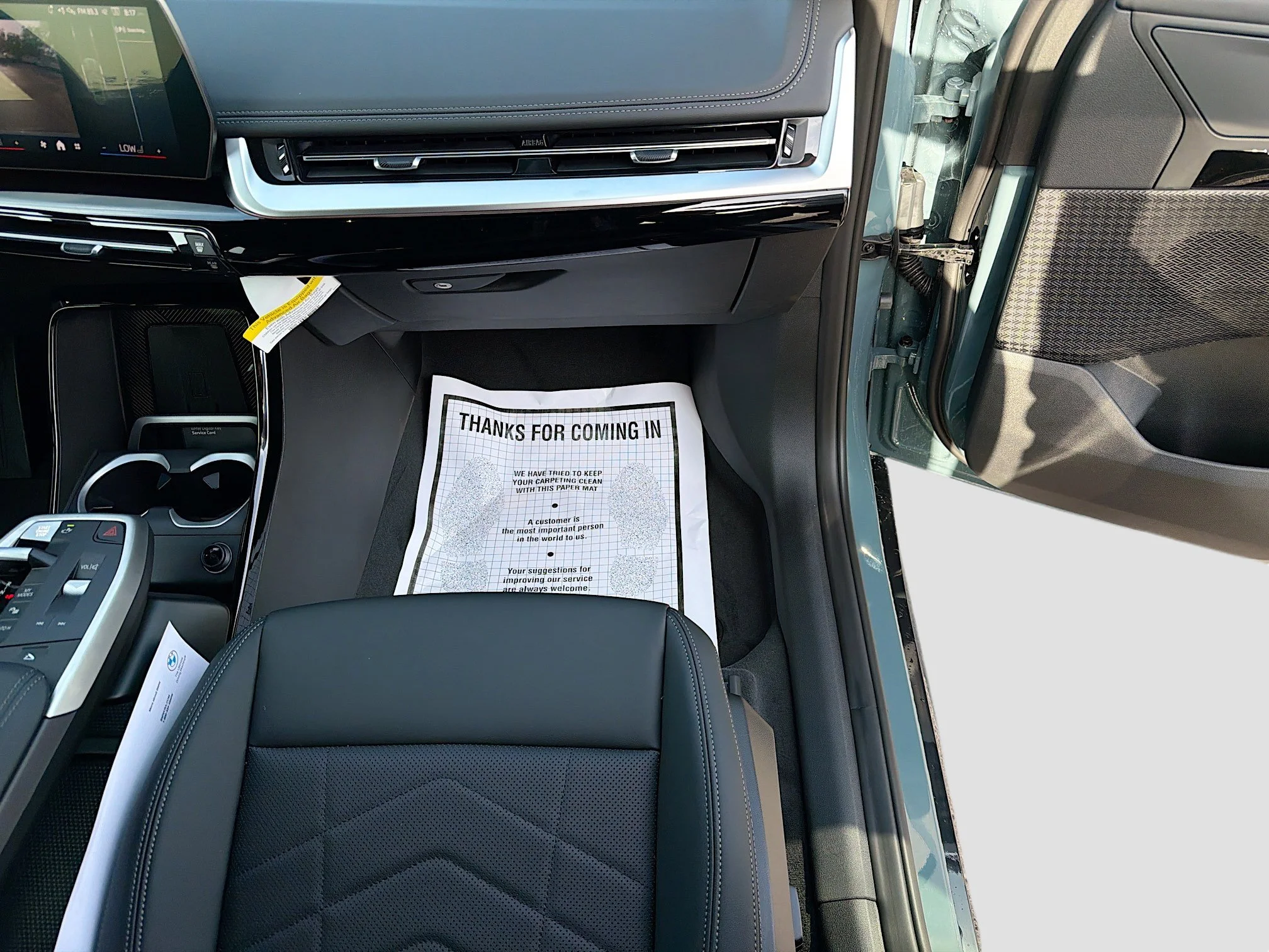 New 2026 Cape York Green Metallic BMW xDrive28i image 17