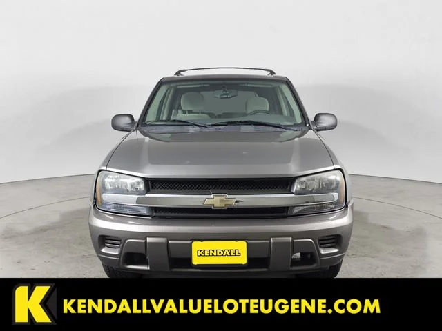 Used 2007 Gray Chevrolet LS image 2