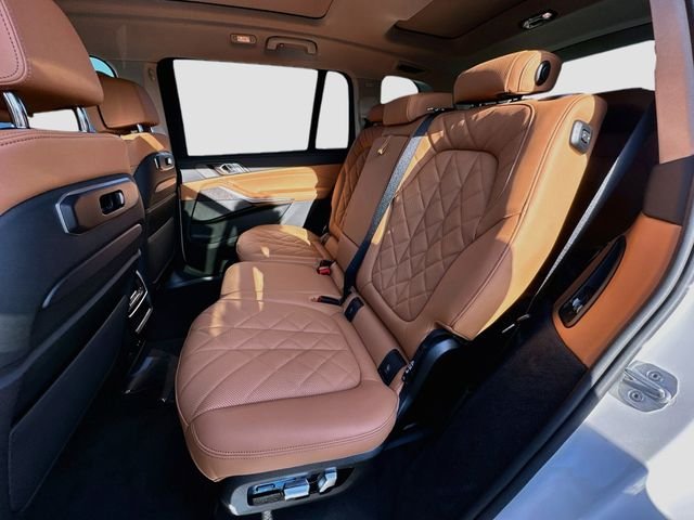 New 2027 White BMW xDrive40i image 19
