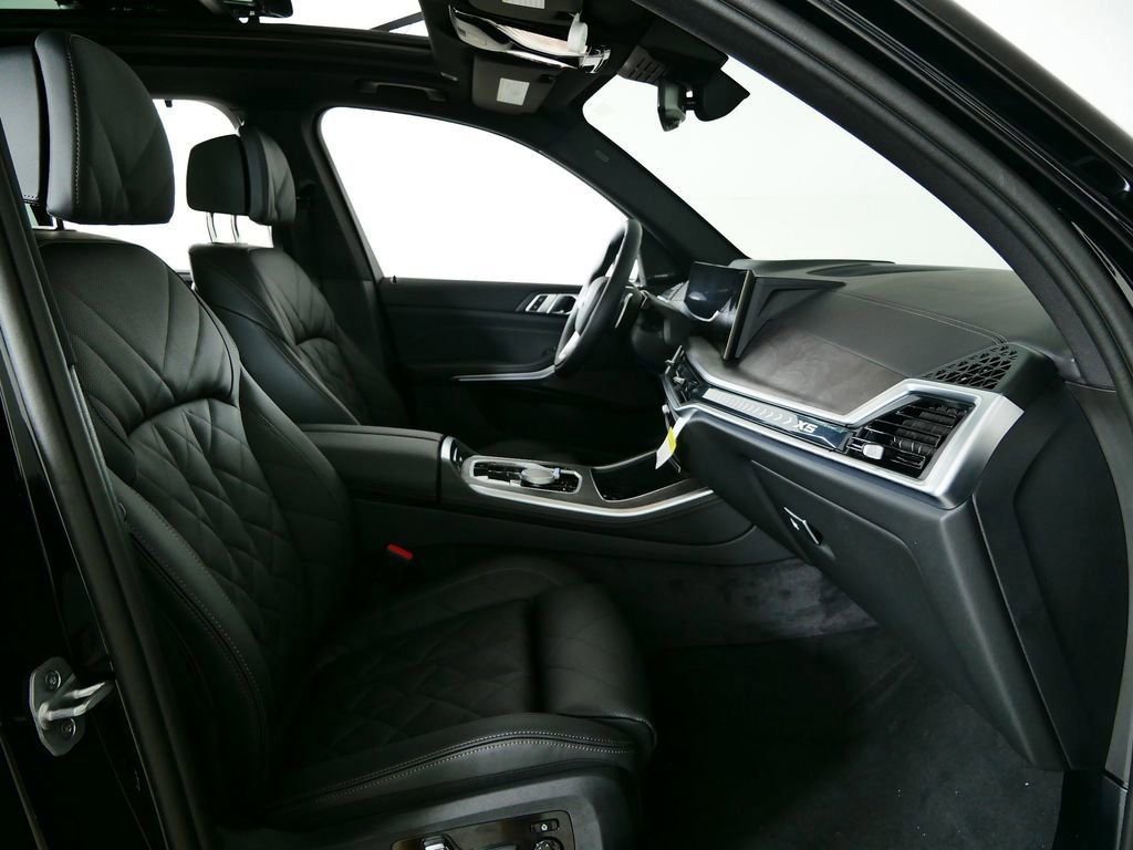 Certified Used 2026 Black Sapphire Metallic BMW xDrive40i image 24