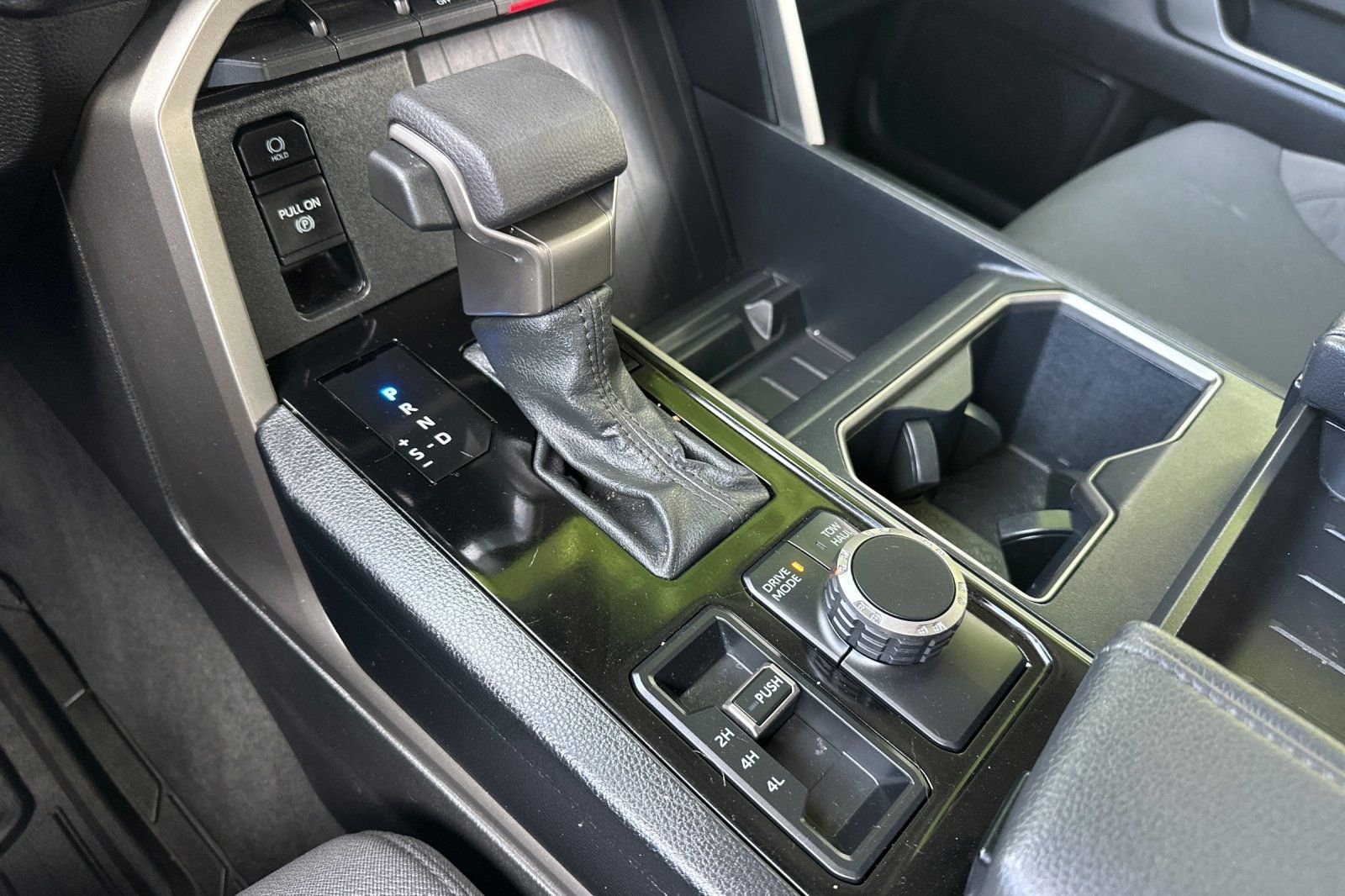 Used 2023 White Toyota SR5 image 19