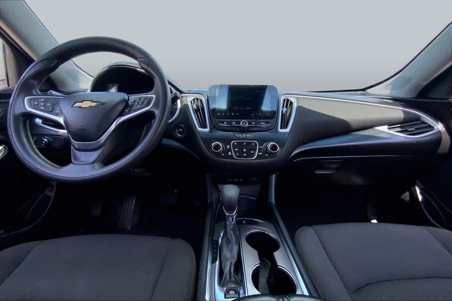 Used 2023 Summit White Chevrolet LT image 15