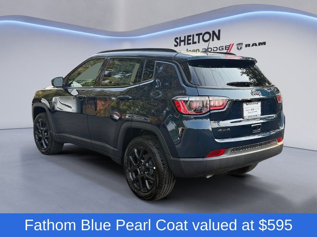 New 2026 Fathom Blue Pearl-Coat Exterior Paint Jeep Latitude image 4
