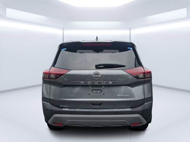 Used 2023 Gray Nissan SV image 4