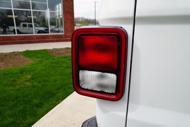 New 2026 Bright White Clearcoat Jeep Sport S image 38