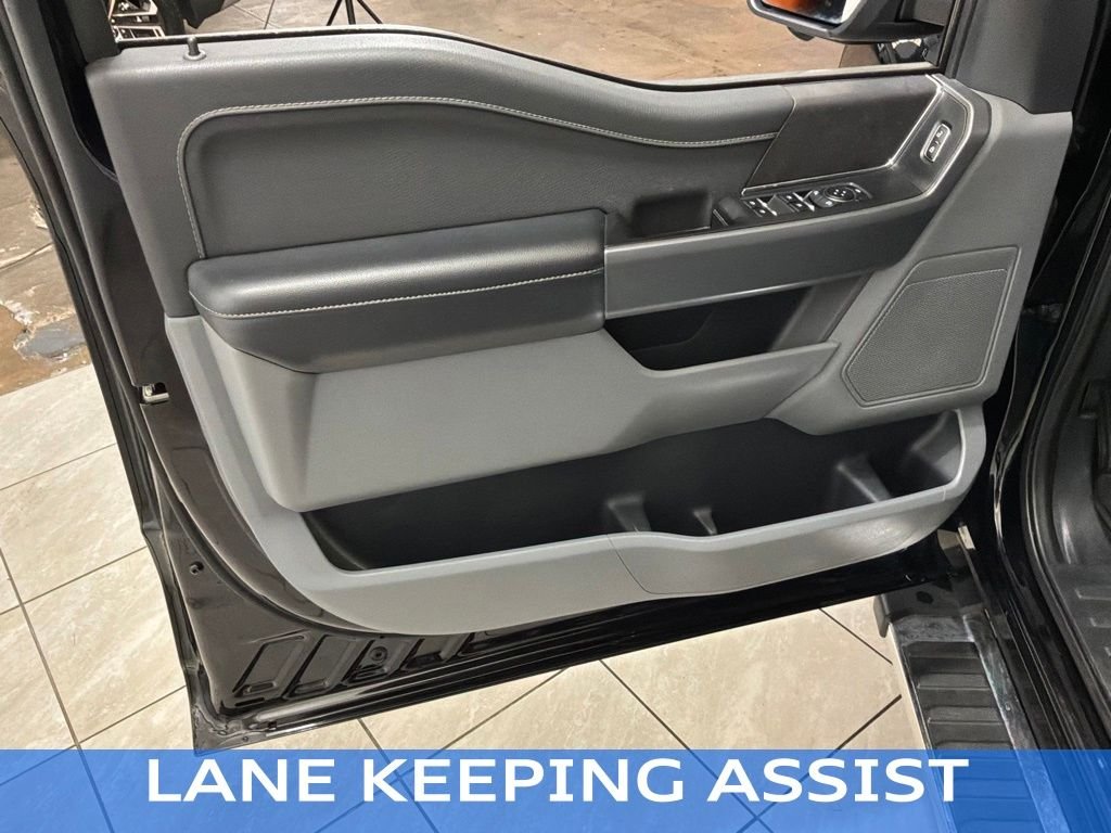 Used 2024 Black Metallic Ford XLT image 4