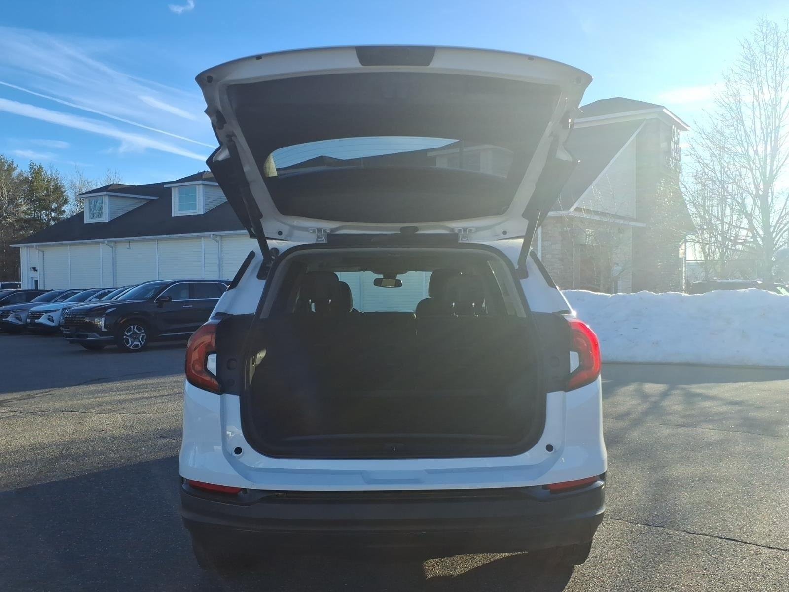 Used 2020 Summit White GMC SLT image 7