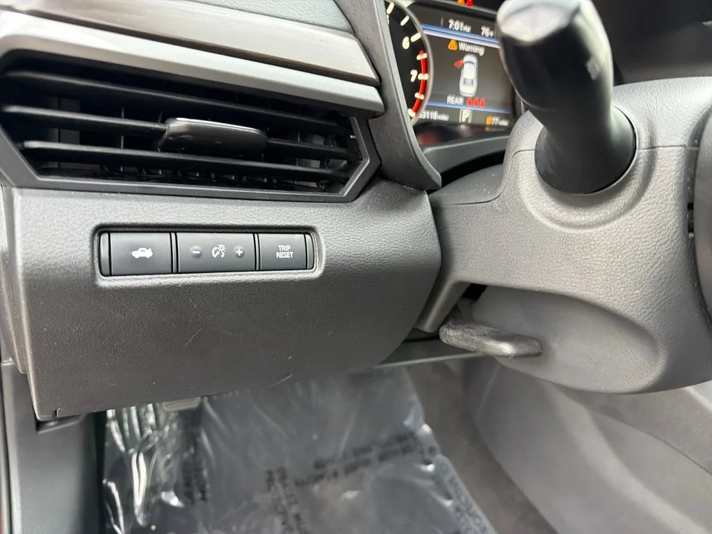 2024 Nissan Altima SV - Photo 18