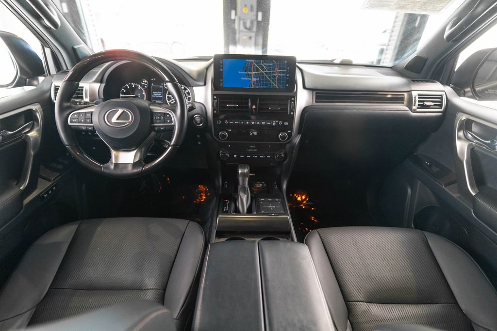 Used 2022 Black Lexus 460 image 12