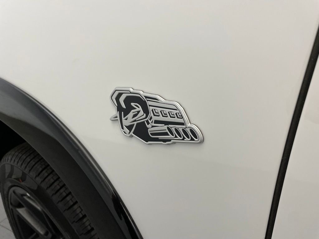 New 2026 Bright White Clear-Coat Exterior Paint RAM Laramie America 250 image 13