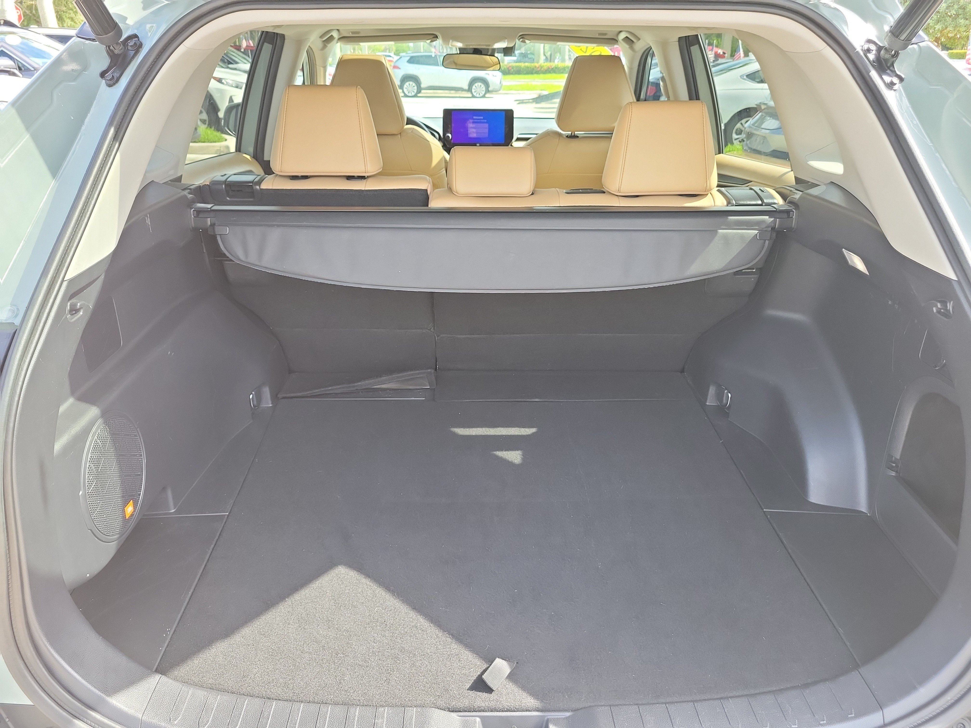 Used 2023 Lunar Toyota Hybrid XLE Premium image 11