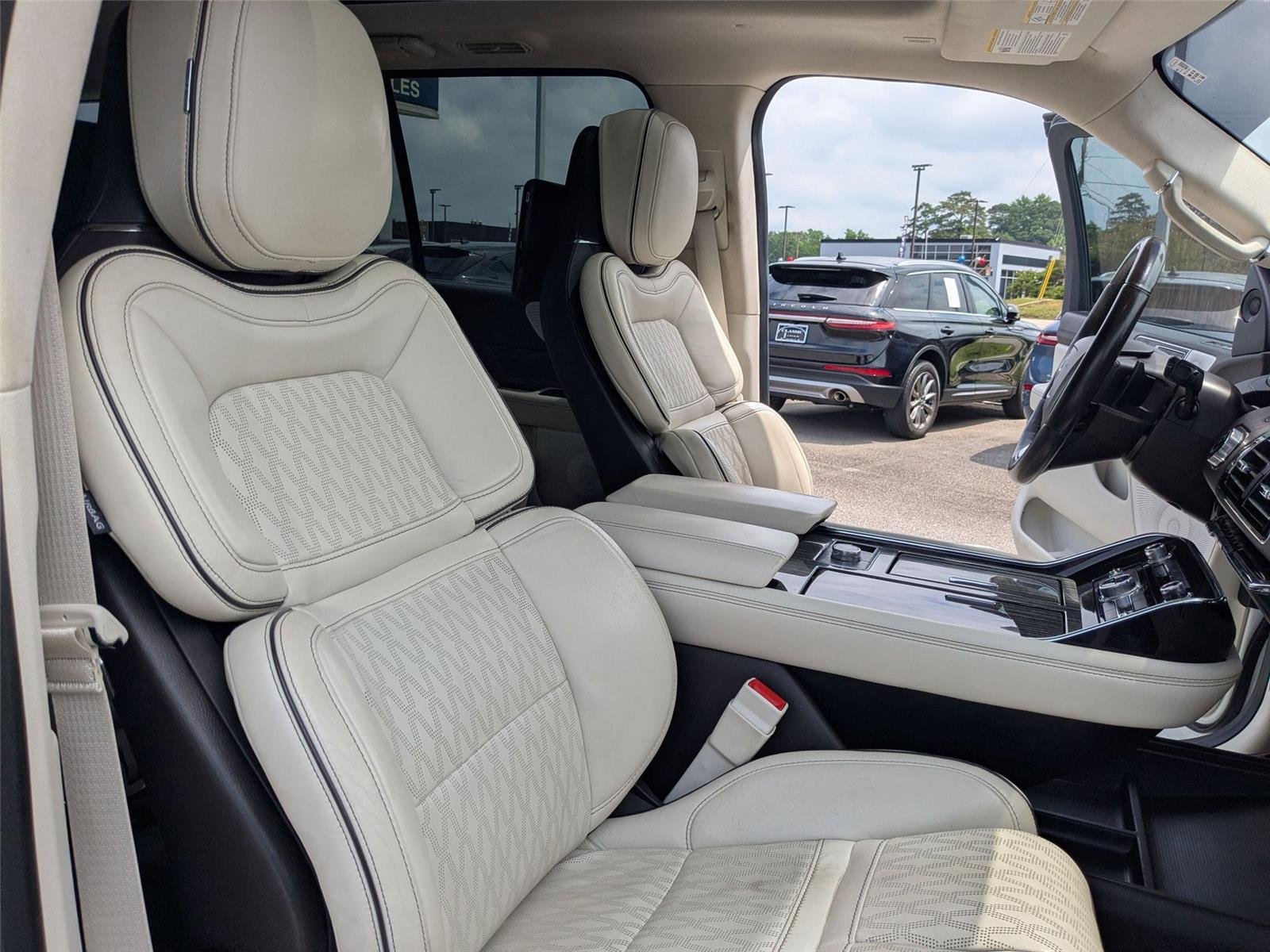 Used 2020 Pristine White Lincoln Black Label image 34