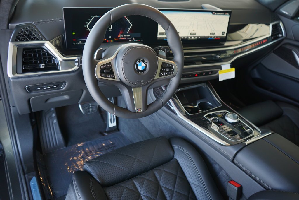 Used 2026 Manhattan Green Metallic BMW xDrive40i image 13