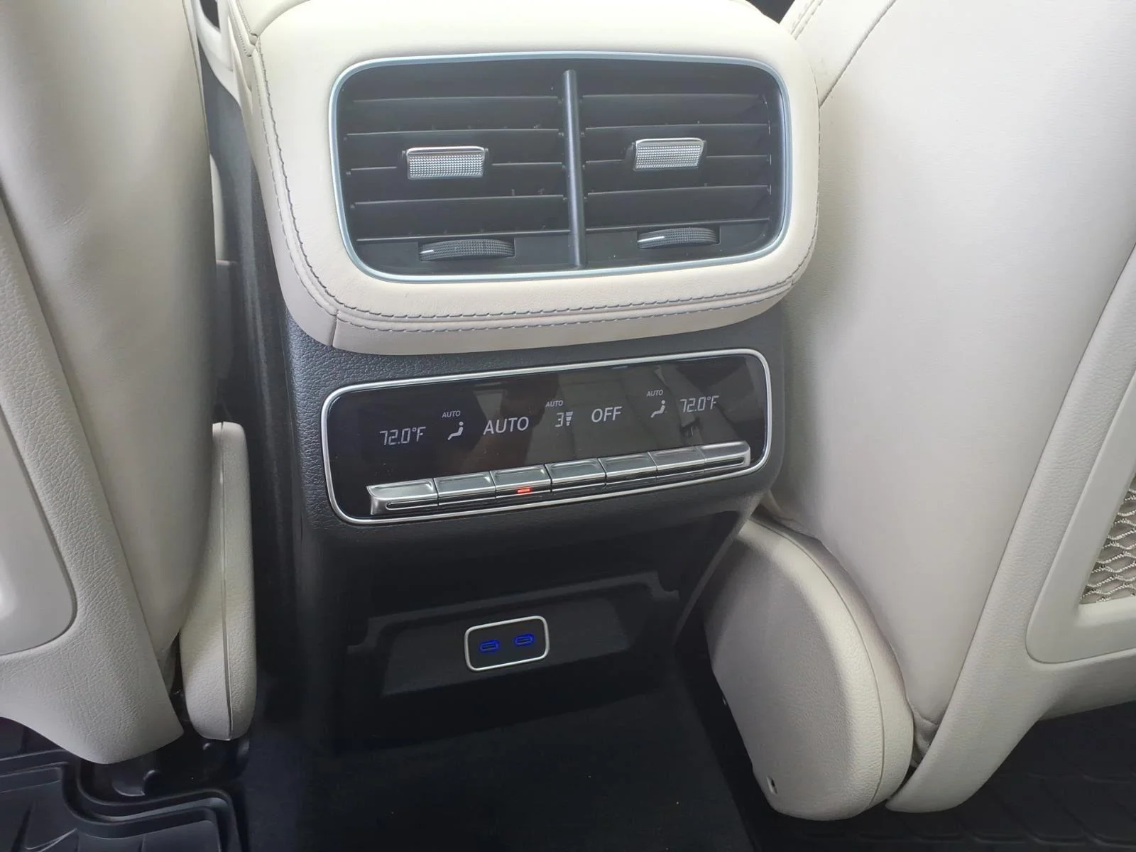 New 2026 Twilight Blue Metallic Mercedes-Benz AMG® GLE 63 S image 19