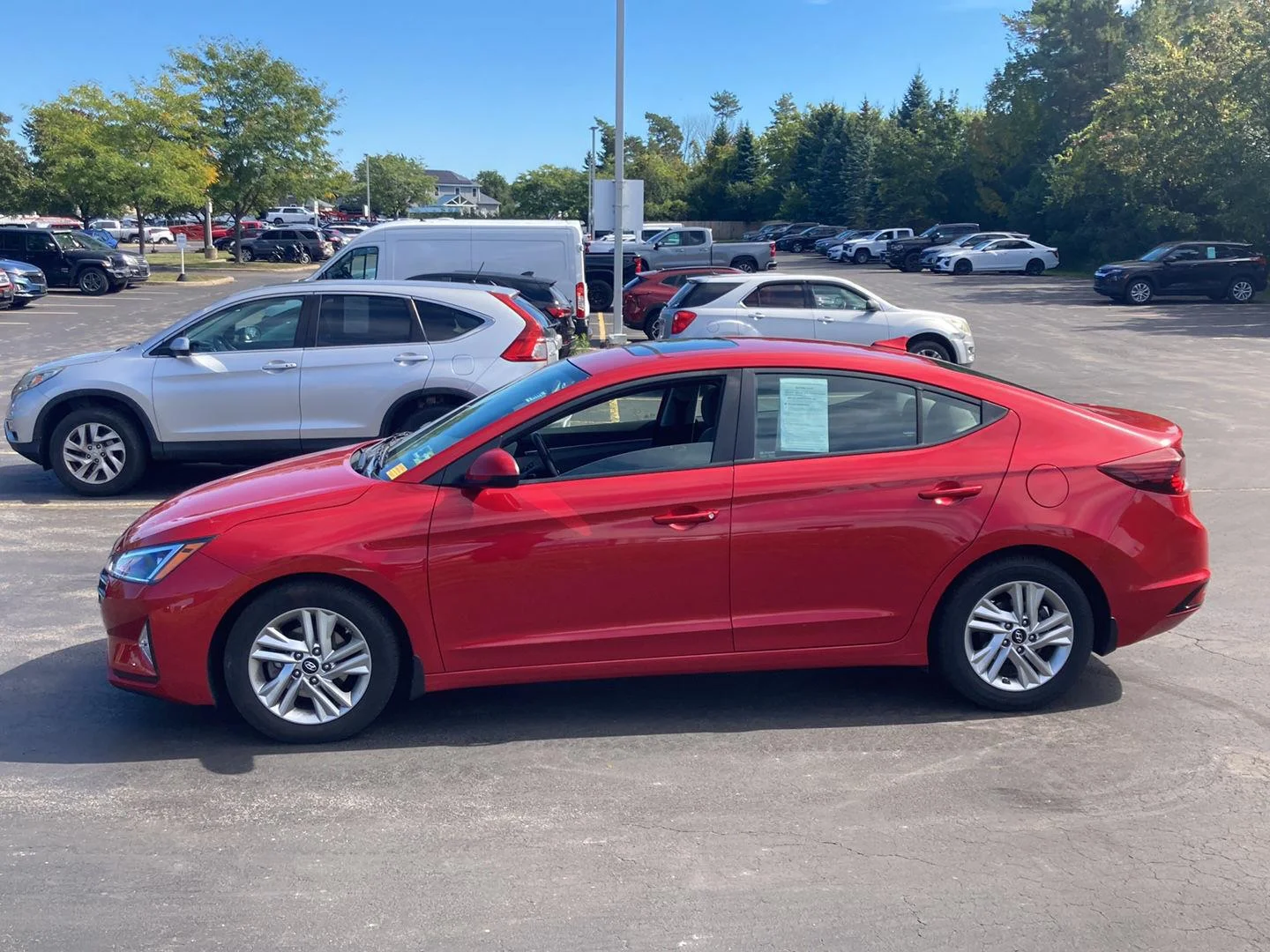 Used 2020 Calypso Red Hyundai Value Edition image 4