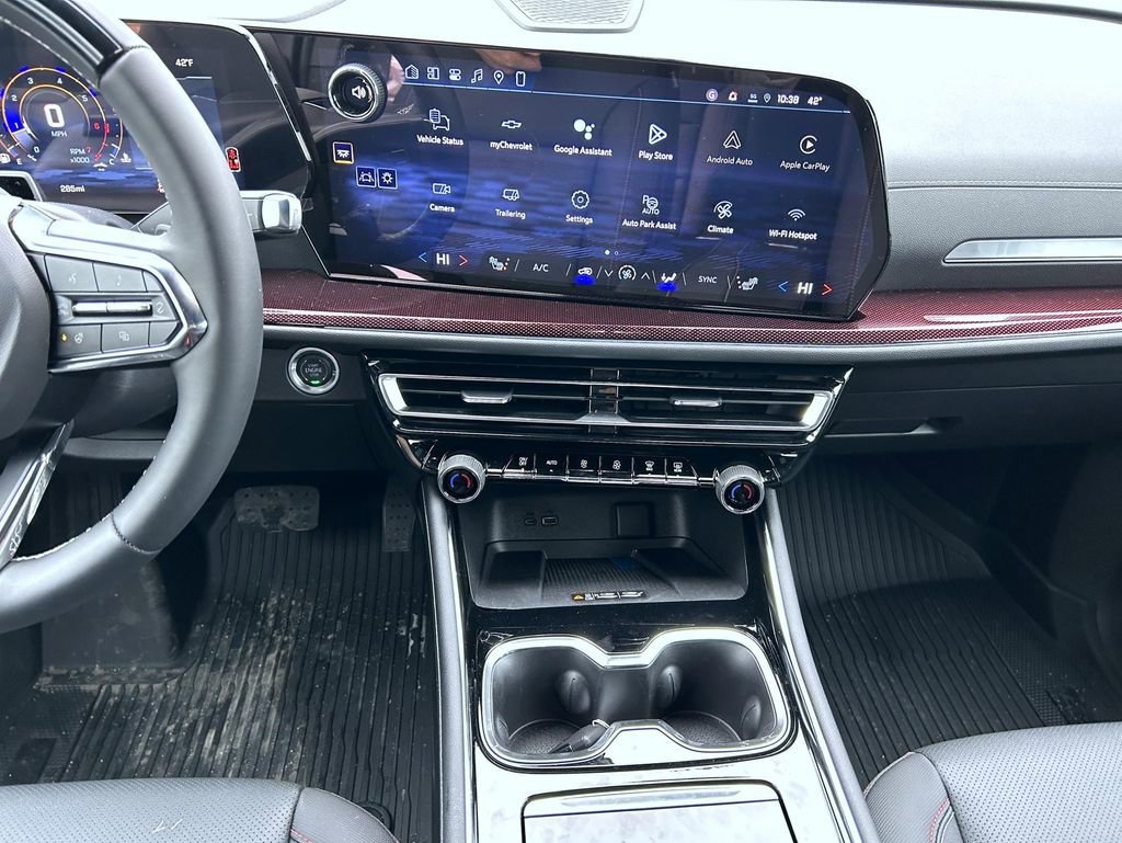 2026 Chevrolet Traverse Z71 - Photo 12